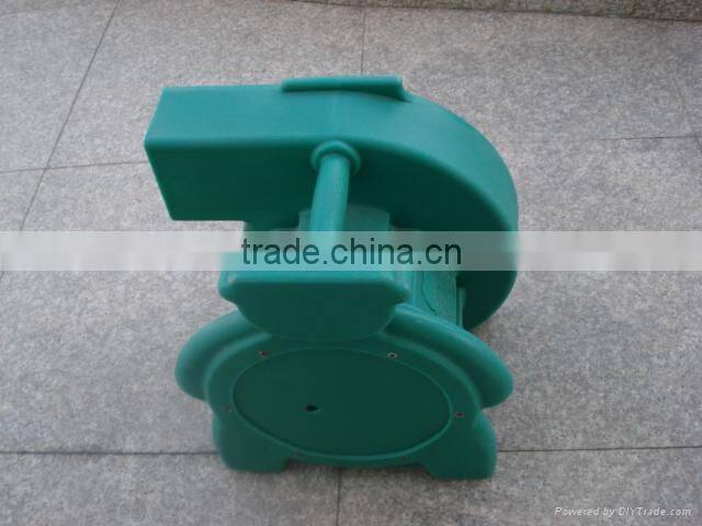 Plastic factory professional production of food grade salted barrels aquaculture barrels crab bucket model is complete