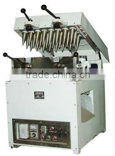 Horizontal type ice cream cone machine