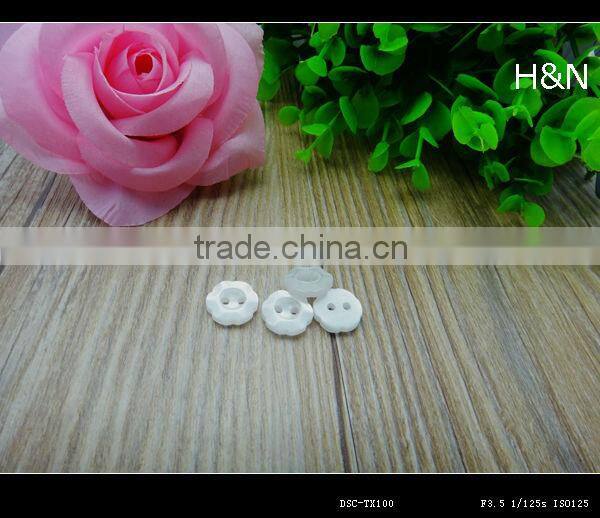 14mm pearl effect flower shaped resin button for shirt