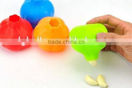 Creative kitchen utensils silicone garlic peeler
