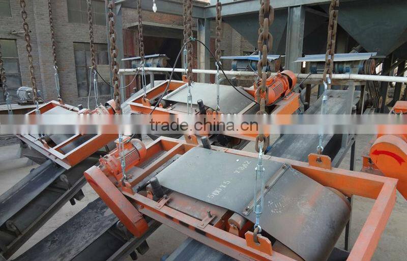 Suspension cross conveyor belt magnetic separator