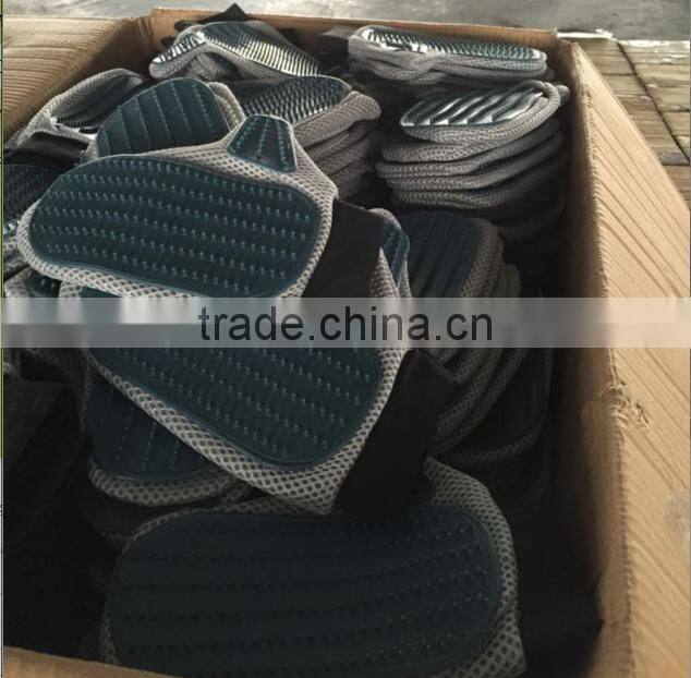 Pet dog Grooming washing Glove, dog cat Cleaning grey gloves