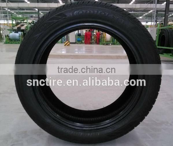 Passenger Car Tyre PCR Tyres UHP Comforser Tyre 215/45R17
