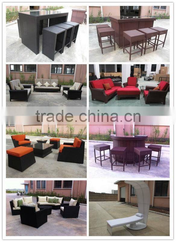 2017 Trade Assurance New Products Laguna Outdoor Poly Rattan resin wicker garden round table furniture