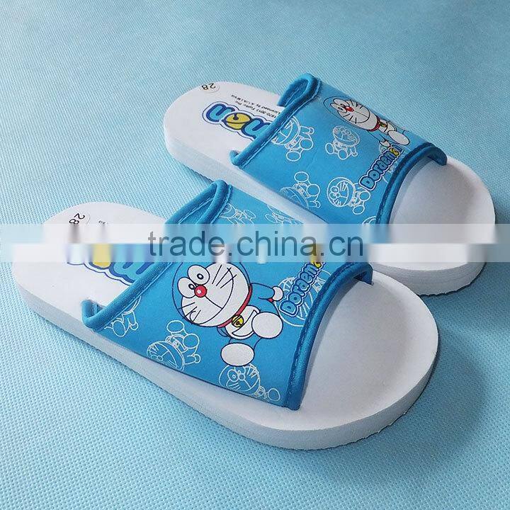 KIDS EVA SLIPPERS WITH RETAIL HANGER Stock lot