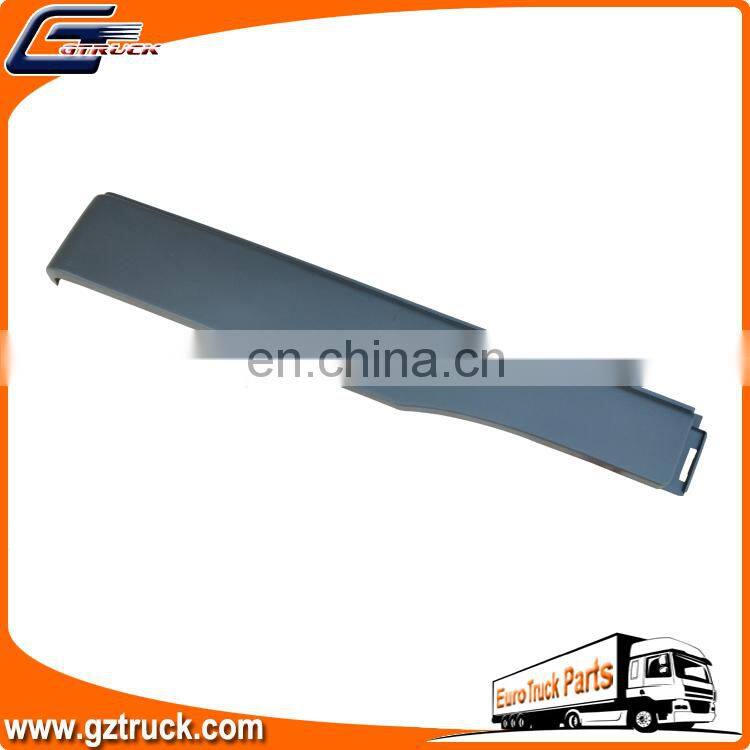 Plastic Right Strip Oem 9438800436 for MB Actros Truck Body Parts