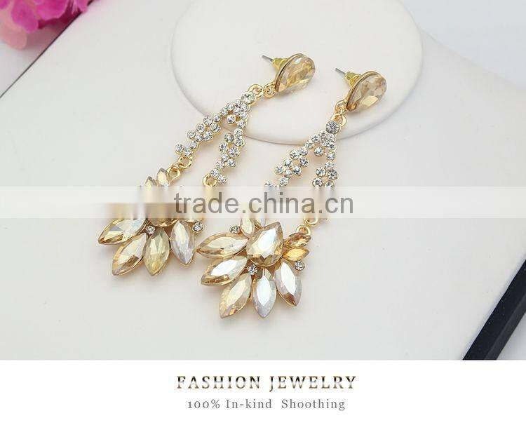 2016 New Vintage Style Dangling Chandelier Red Crystal Earrings Fashion Instyle