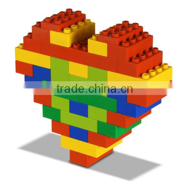 Life and structure with 440 pcs brick accessories