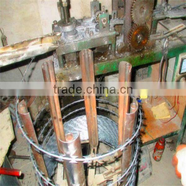 welded razor barbed wire (ISO9001 manufacturer)