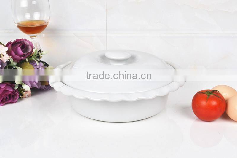 10" round porcelain baking tray with lid