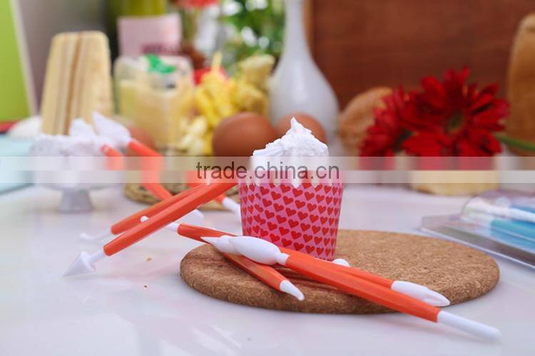 Wholesale plastic cake decorating tools/plastic cupcake decorating tools set