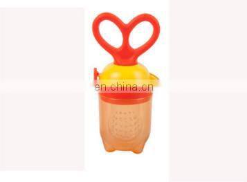 2017 Hot selling baby pacifier fresh food feeder for fruit vegetable