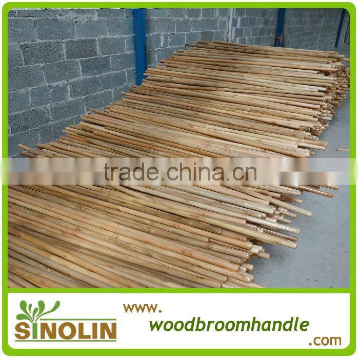 varnished wooden broom handle for palestin market