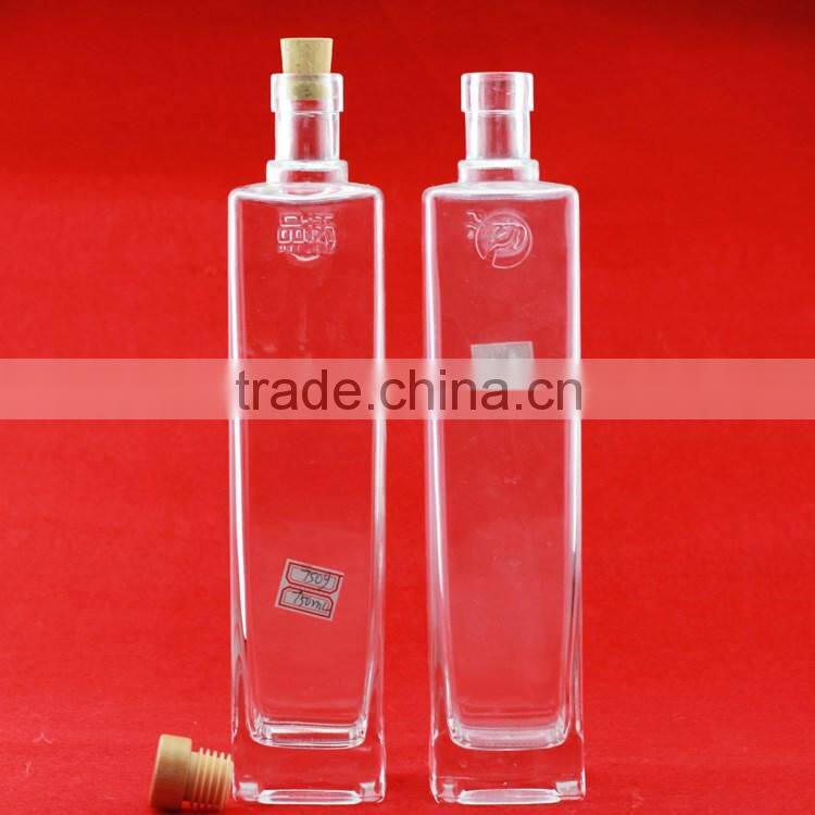 China factory cheapwoman body wine bottles Ice hockey shape bottles tiger head whiskey bottle 500ml