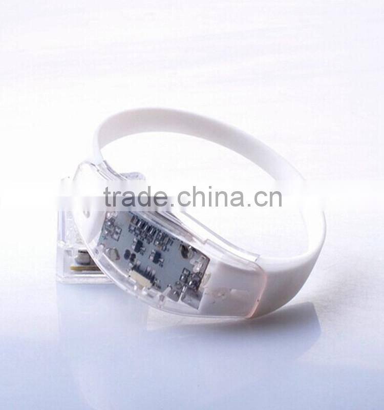 China factory supplier high quality cheap bulk sale wholesale led bracelet
