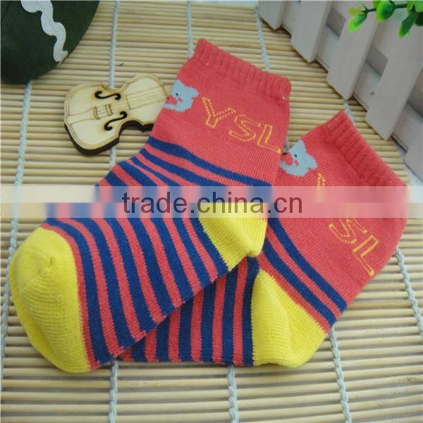 Factory Custom 0-3years old baby socks stripe red and blue color cute socks