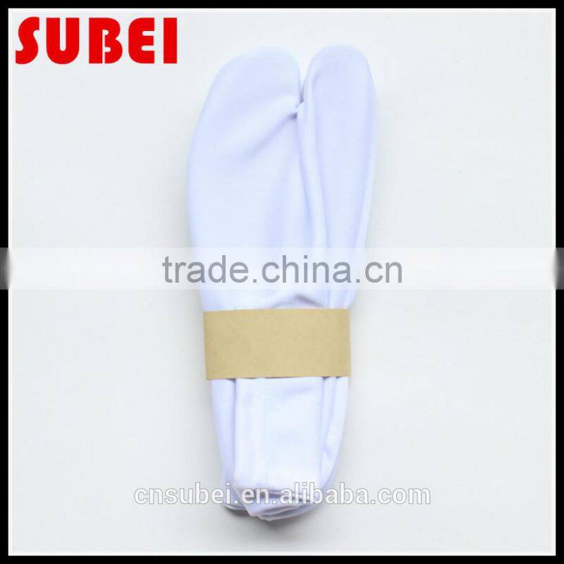 Japanese-style clogs white socks, two toe socks