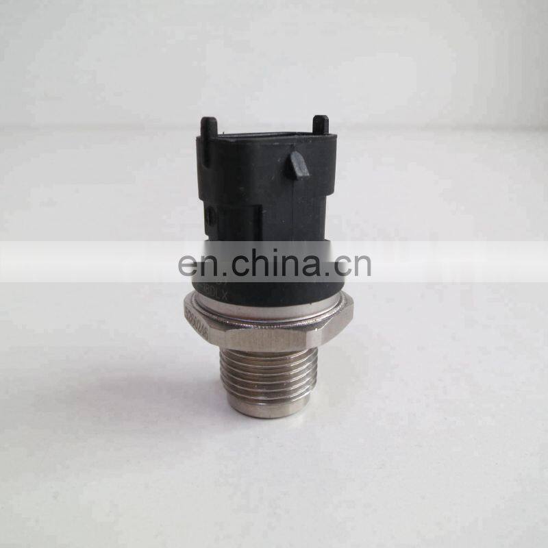 5260246 3974092 0281006364 Engine parts common rail pressure sensor use for ISB,QSB,ISD,ISF