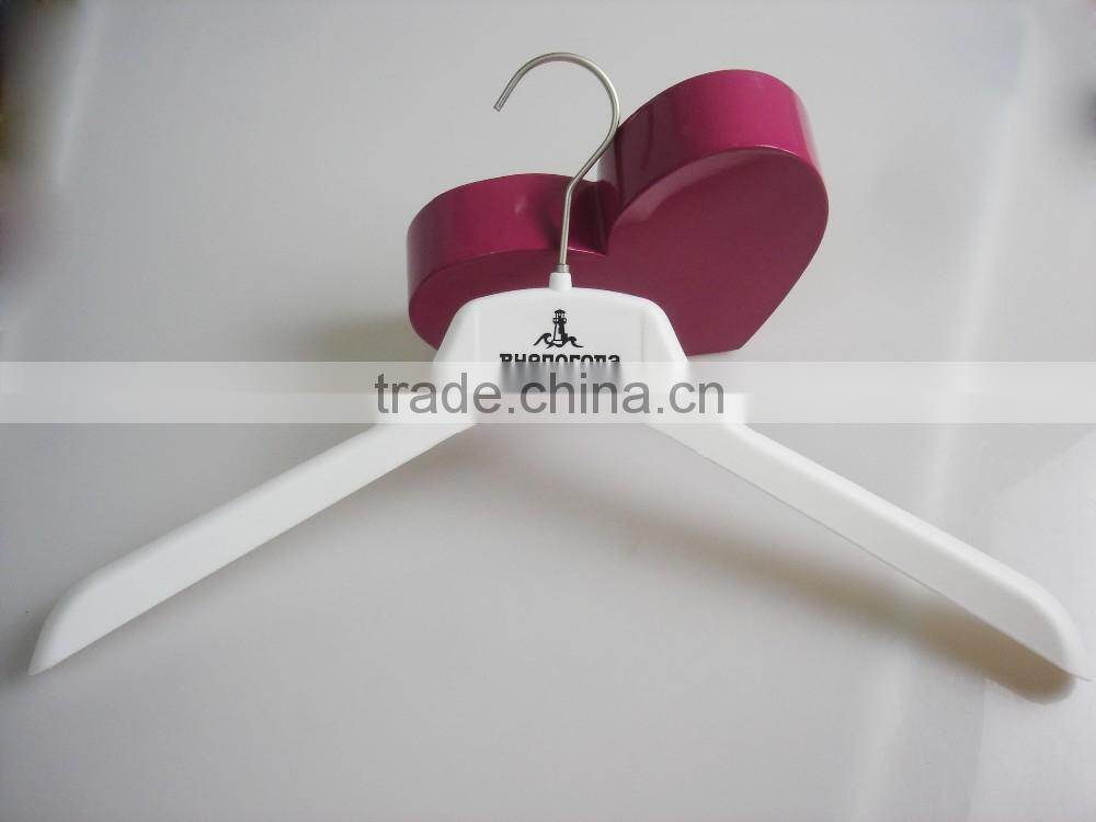 HA7051 thin plastic hanger wholesale clothing type shirt hanger