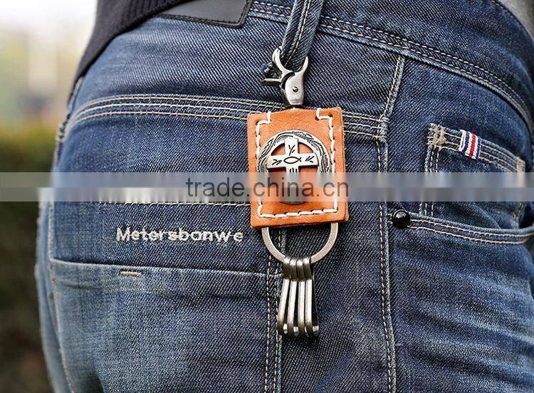 2015 Yiwu Factory Direct Sale Punk Shaped New Design Keychain with Metal Pendant
