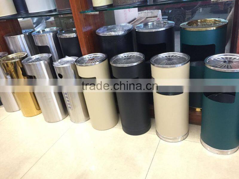 Touchless trash can, trash receptacles