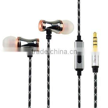 top quality Custom Color 3.5mm plug white necklace earphone