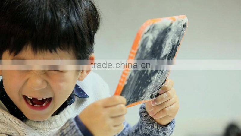 5600mah factory price household window solar charger with flashlight