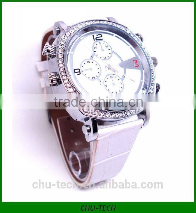 Delicate design special for lady H.264 720P mini camera