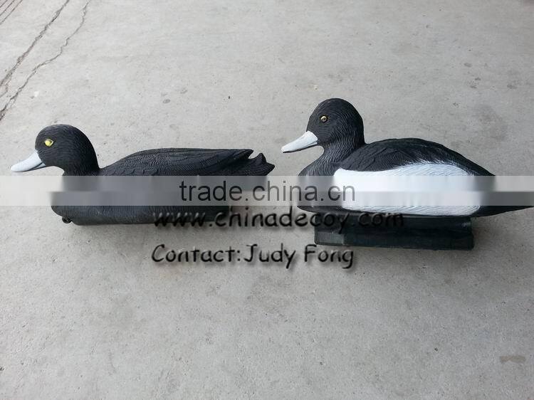 Plastic floating duck decoy for hunter hunting