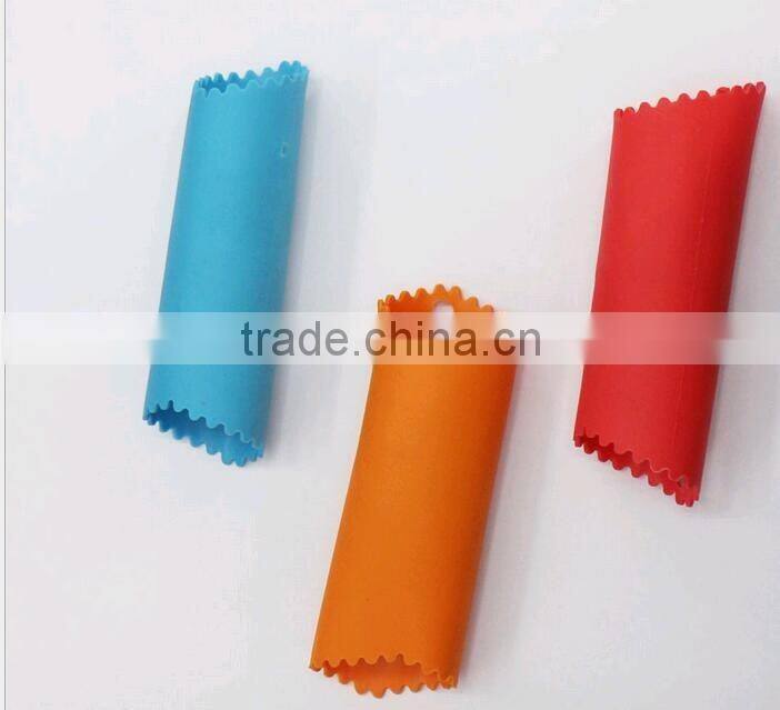 china factory high quality professional vegetable tools silicone garlic skin peeler