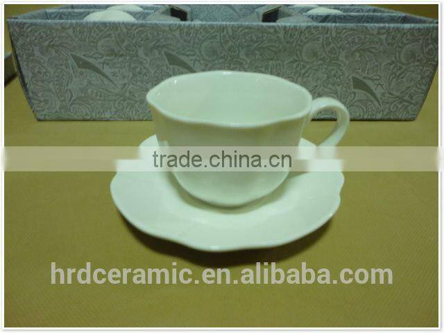 China hot sale porcelain dinner set ceramic mug and ceramic dish