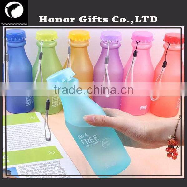 China Supplier Logo Customized Plastic Mineral Water Bottle