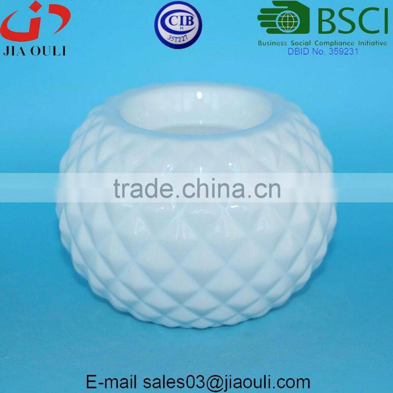 BSCI Audit Factory New design dimple ball shape White Ceramic tea light holders