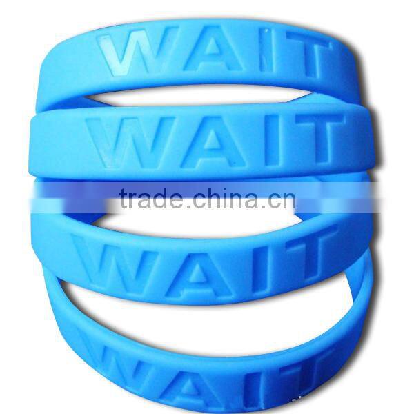 personalized silicone bracelet