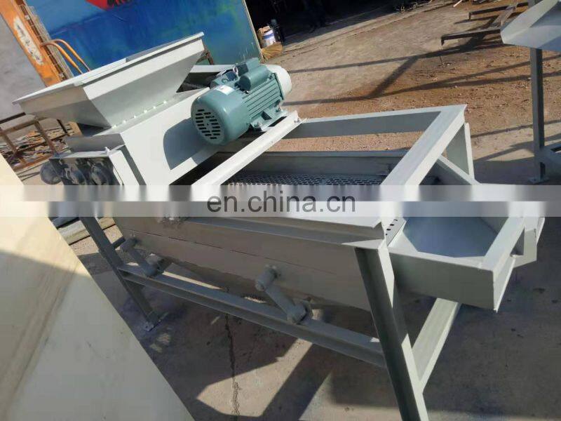 Hot sale 1000kg/h automatic almond nuts shelling machine breaking machine