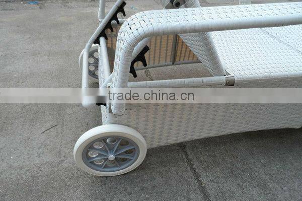 Manual Garden Furniture Set PE Rattan Steel Frame KD Design