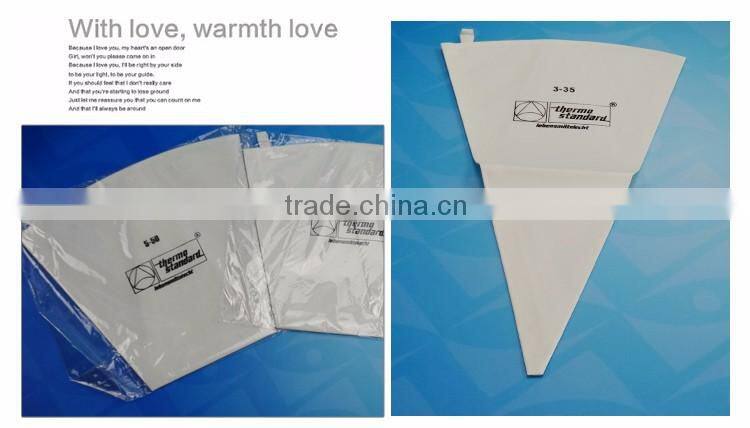 Dessert decorators disposable plastic cake tools cartoon piping bag