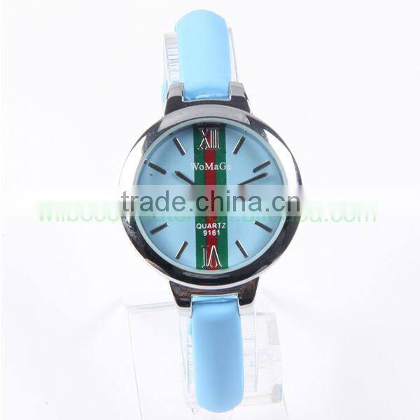 2013 beautiful silicone ladies mini watch