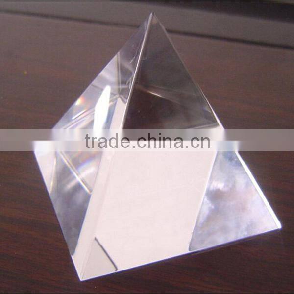 2016 Wholesale clear crystal pyramid