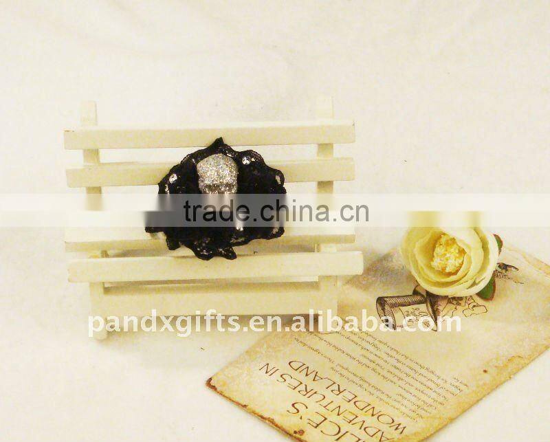 Green glittered skull adjustable ring with feather for masquade party