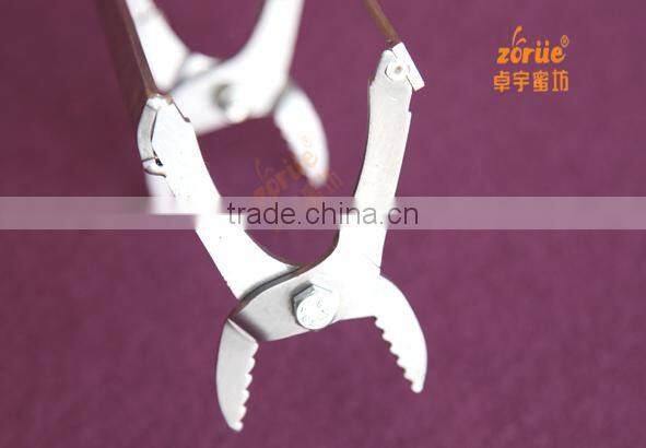 beekeeping tool honey comb foundation frame grip for beekeeper