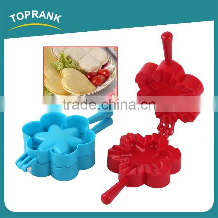 Toprank 3D Flower Shaped DIY Plastic Sandwich Bread Cookie Cake Mold Plastic Clover Sandwich Crust Cutter DIY Bread Mold