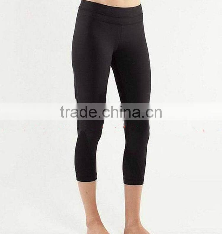 2015Wholesale 100% polyester womens slim fit 3/4 sports pants T-6