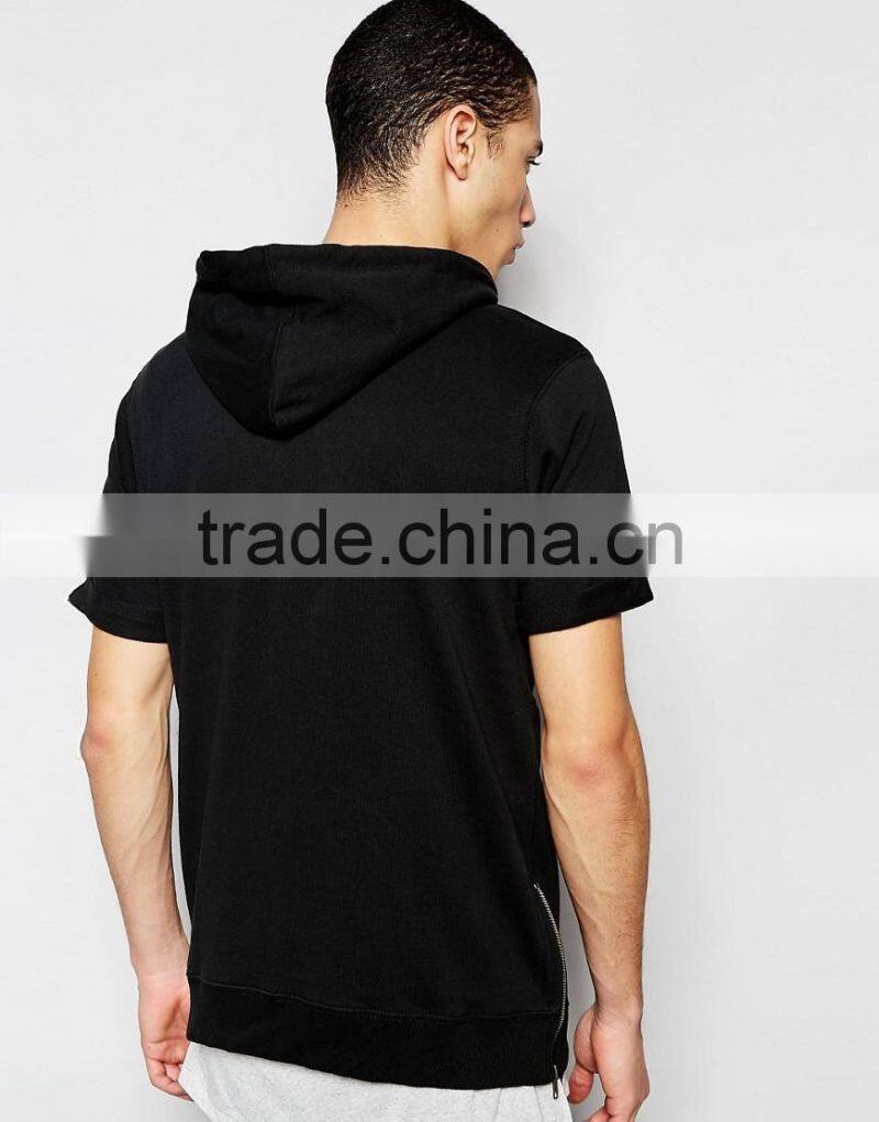 Short-Sleeve Hoodie In Black With Side Zips