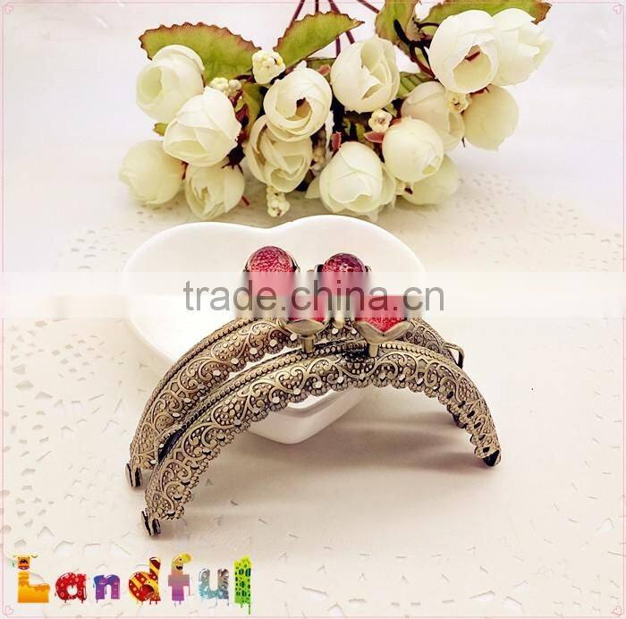 8.5cm Bronze Embossed Pattern Crystal Bead Lotus Metal Purse Clutch Frame