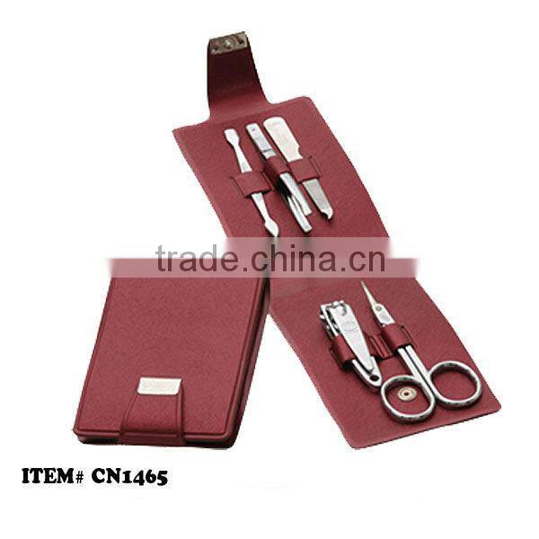Red PVC pouch 5 pcs manicure set