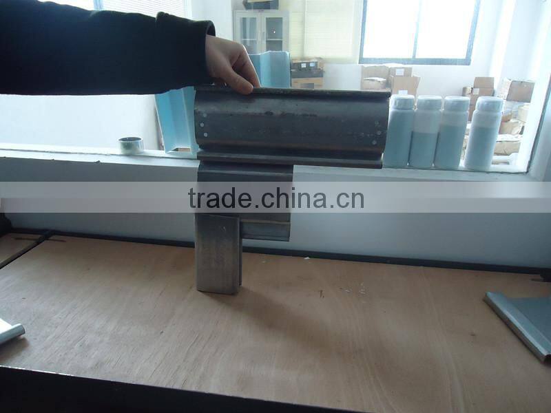 Durable in use rolling shutter machine