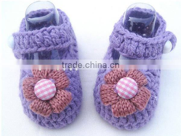 popular new design cheap crochet baby booties
