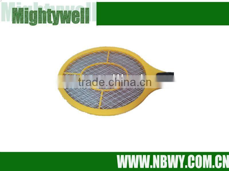 Bug zapper with 2AA batteries