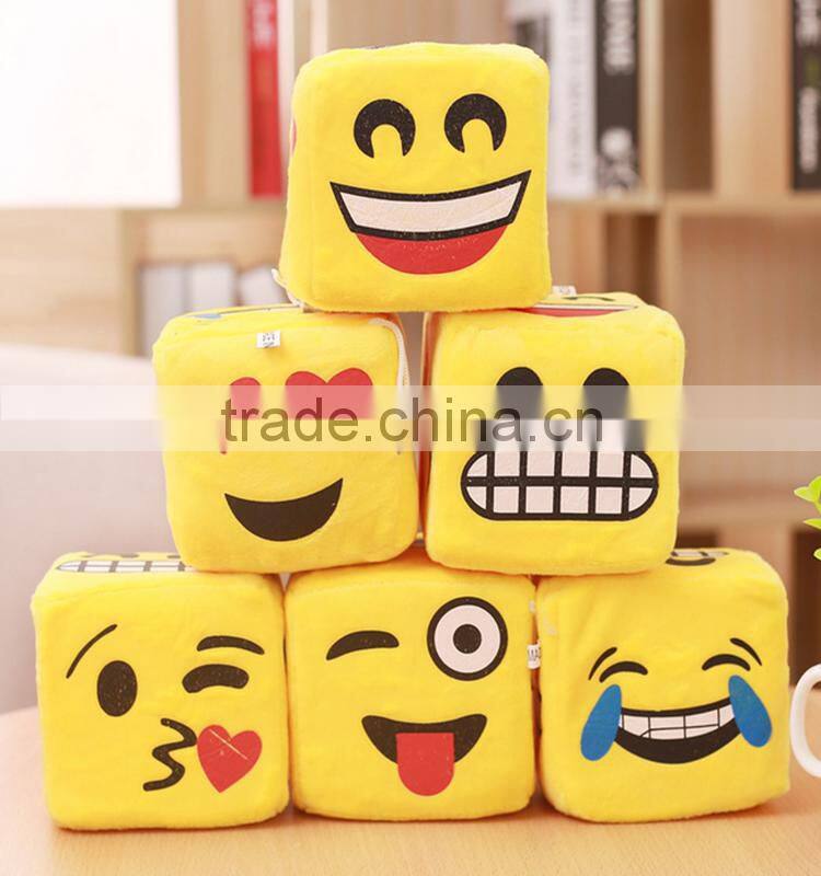 Innovational new products emoji plush pillow lovely emotion design colored dice